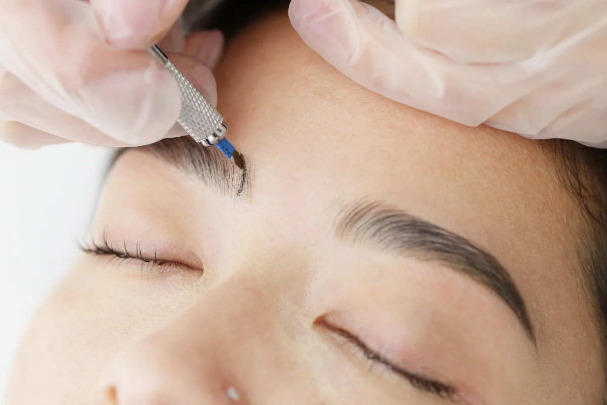 日本人の骨格を知り尽くしたアイブロウデザイナーの技術